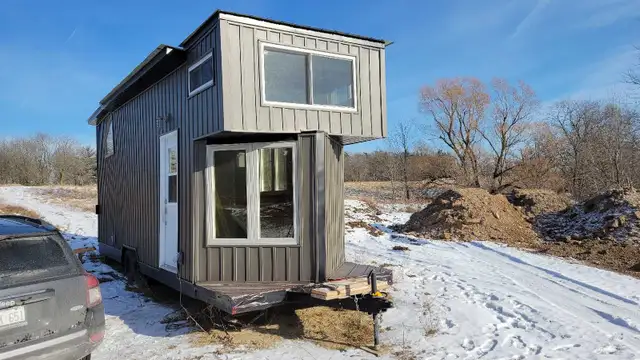 Tiny Home / Office Trailer - Photo 3