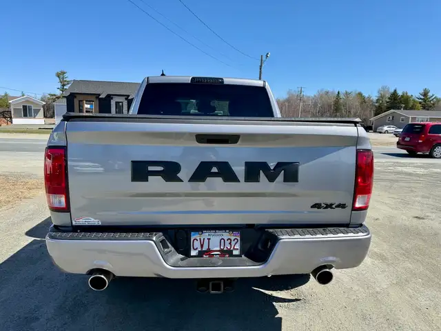 2019 Ram 1500 Classic CERTIFIED! DUAL EXHAUST! CREW CAB! 4X4! V8 - Photo 4