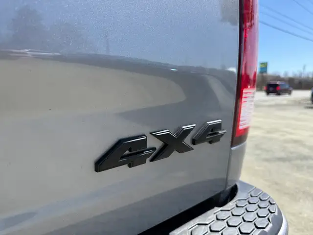 2019 Ram 1500 Classic CERTIFIED! DUAL EXHAUST! CREW CAB! 4X4! V8 - Photo 15