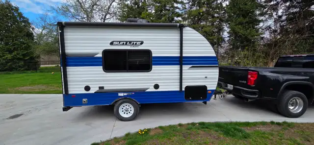 2020 SUN LITE 16BH-2380LB-A/C-BIG FRIDGE-PWR AWNING-FURNACE-NICE - Photo 2
