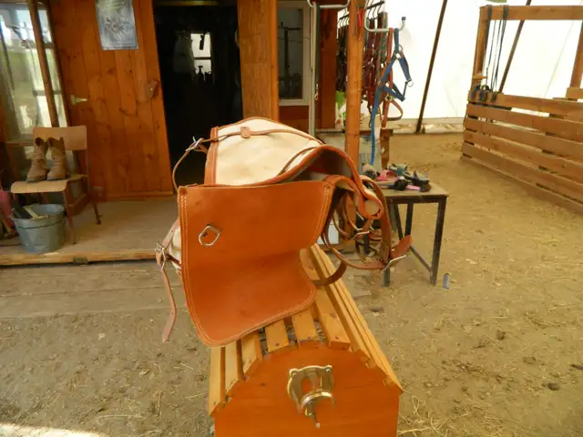 pack  saddles - Photo 10