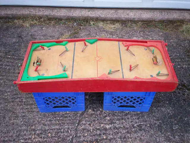 Vintage Munro Hockey Game, 1940's
