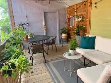 Bel Appartement Lumineux 4 1/2 devant le parc Molson.