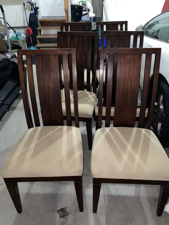 Dining room table with 6 chairs and insert - Photo 4