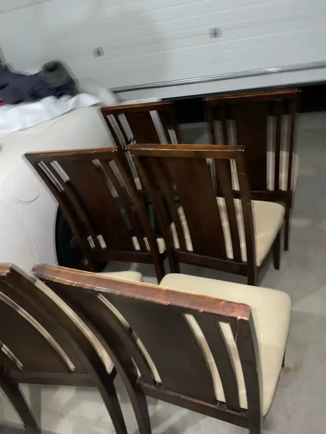 Dining room table with 6 chairs and insert - Photo 8