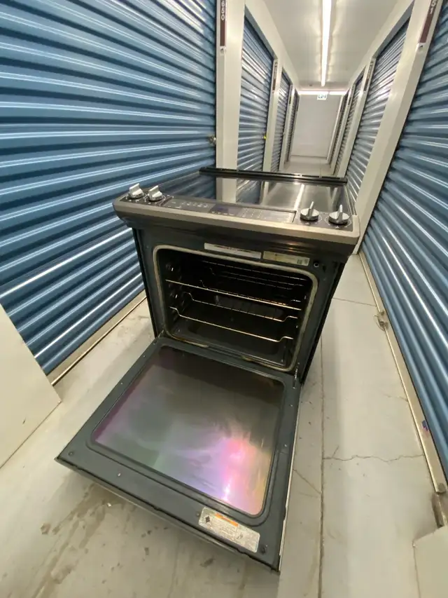 GLASS TOP ELECTRIC STOVE - Photo 10