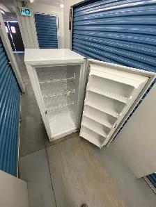 WHITE APARTMENT FREEZER - Photo 5