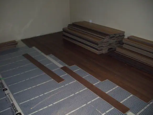Underfloor Heating System - Photo 6