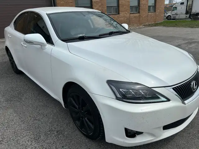 2009 Lexus IS250 AWD - Photo 3