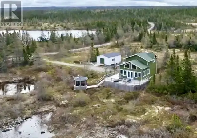 Cabin on Maccles Lake - Photo 2
