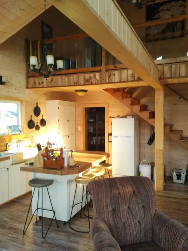 Cabin on Maccles Lake - Photo 5