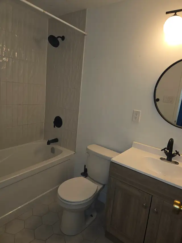 Modern 2-Bedroom Apartment for Rent in Kitchener! - Photo 6