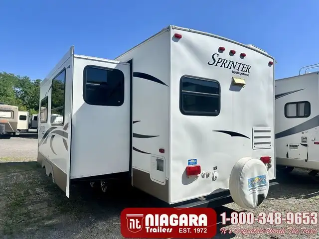 2012 KEYSTONE SPRINTER 255RKS Travel Trailer - Photo 4