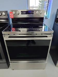 Hisense '30' Stainless Steel Freestanding Electric Range on Sale