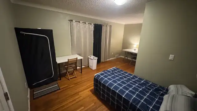 Room for Rent near University of Alberta - Photo 5