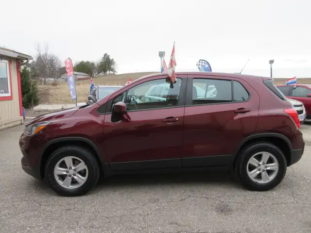 2017 Chevrolet Trax LS - Photo 5