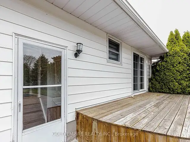 4 bed 2 bath - Photo 10