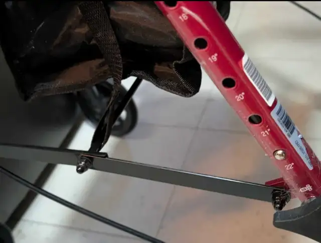 4 wheeled foldable walker w/breaks and seat - Photo 4
