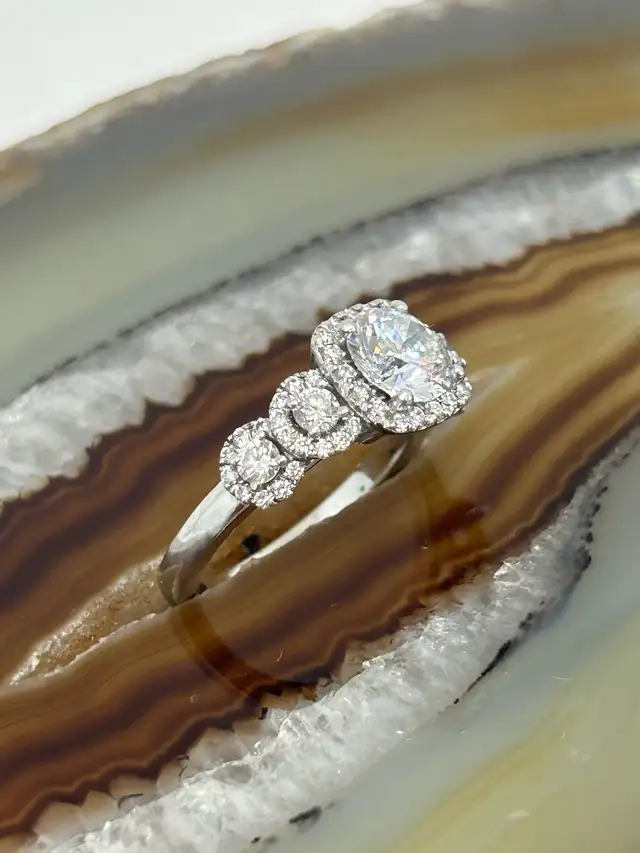 14k W/G Lab Diamond Ring - Photo 5