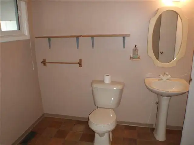 Just beside U of M,  3 bedrooms whole house for rent - Photo 9