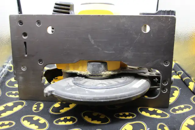 (2016) DeWalt DCS575 FlexVolt 7-1/4-inch Circular Saw (#2950) - Photo 8