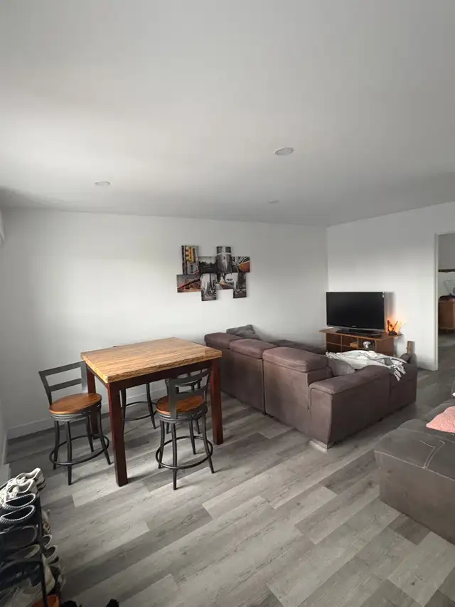 4½ neuf | Suite parentale attenante | Stationnement   Wi-Fi - Photo 2