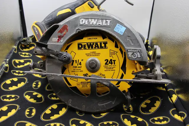 (2021) DeWalt DCS578 Brushless 7-1/4' Cordless Circ Saw (#18572)