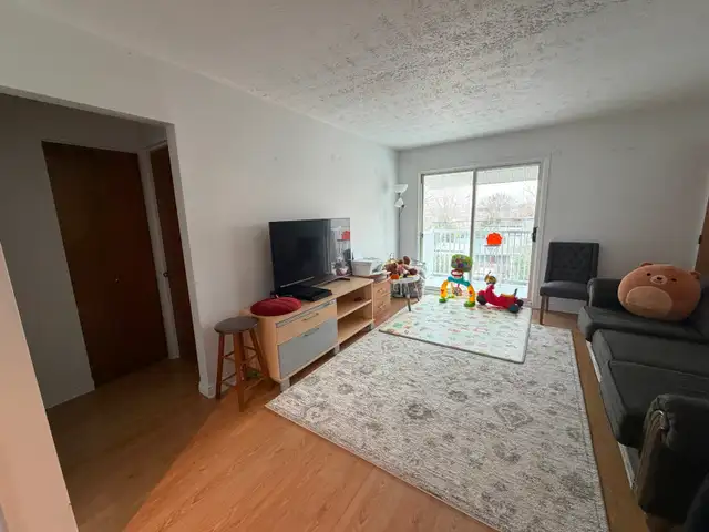 Beau 4 1/2 à louer pour 1 juillet! - Photo 4
