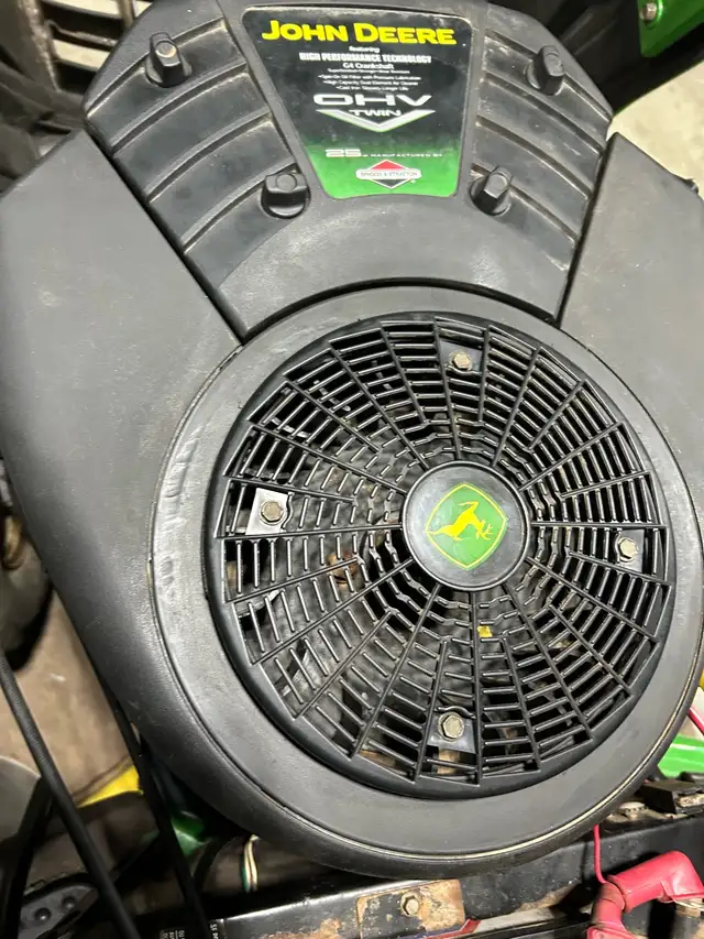 John Deere 155c Hydrostatic Riding Mower - Photo 4