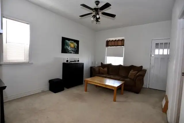 2 full bathroom, 3bedrooms, house for rent in St. James area - Photo 6