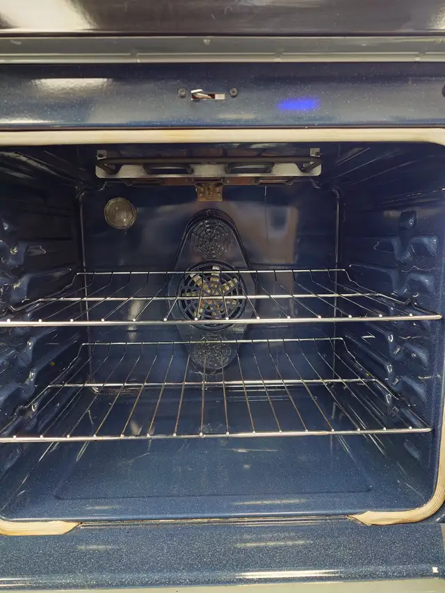 Samsung '30' Stainless Steel Freestanding Electric Range on Sale - Photo 6
