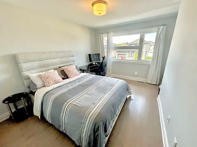 Executive Bathroom with Private Washroom $900 - Photo 3