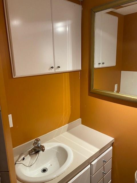 Brampton Apartment Available Call / Text Sam 416-880-6913 - Photo 5
