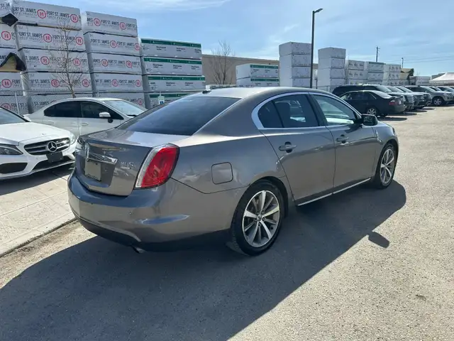 2011 Lincoln MKS AWD Fully loaded | Nav, Back Cam, Dual Sunroof - Photo 4