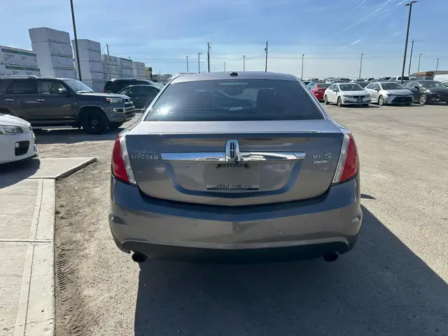 2011 Lincoln MKS AWD Fully loaded | Nav, Back Cam, Dual Sunroof - Photo 5