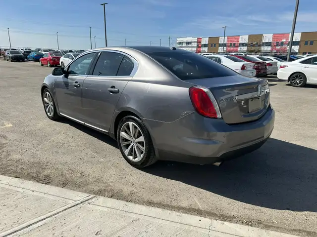 2011 Lincoln MKS AWD Fully loaded | Nav, Back Cam, Dual Sunroof - Photo 6