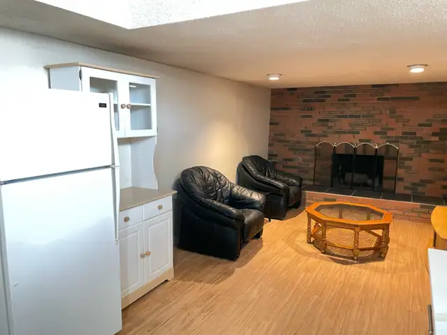 Furnished basement private BR for rent in NW utilities included - Photo 5