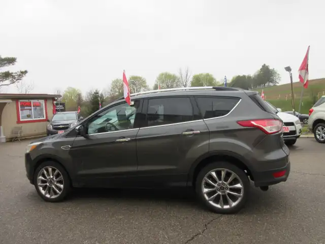 2016 Ford Escape SE - Photo 11