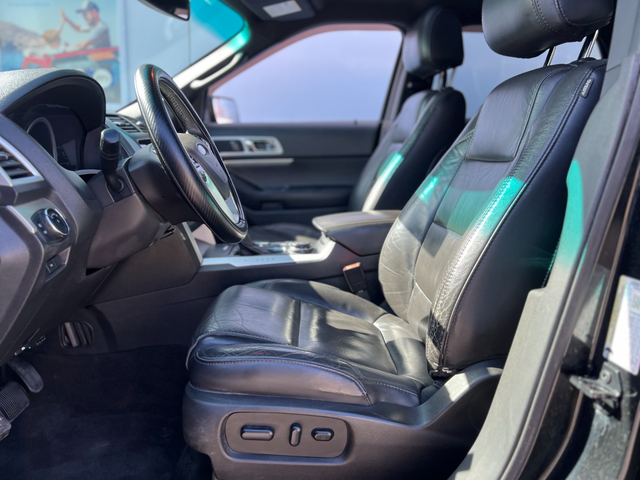 2015 Ford Explorer 4WD XLT-7 SEATER-1 OWNER-ONLY 120KMS-CERTIFIE - Photo 8