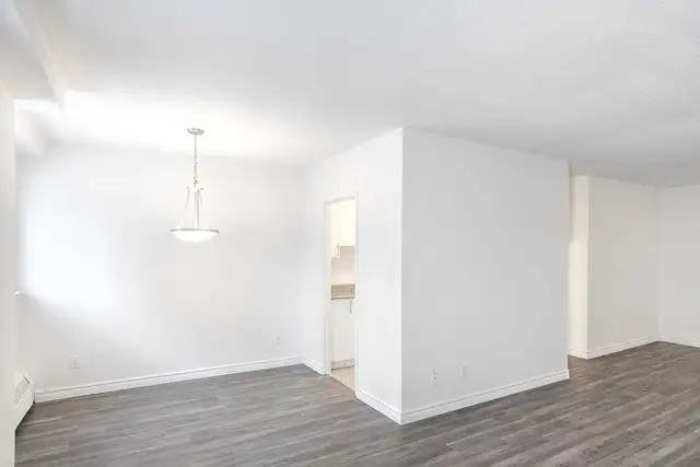 Sunnybrooke - 2 Bedroom available at 5460 Sunnybrooke Avenue, Cô - Photo 7