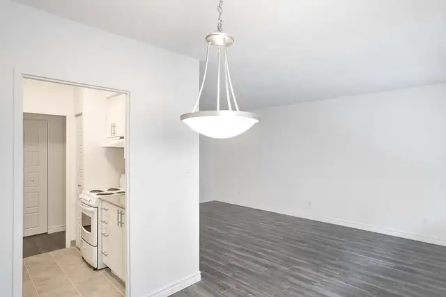 Sunnybrooke - 2 Bedroom available at 5460 Sunnybrooke Avenue, Cô - Photo 9