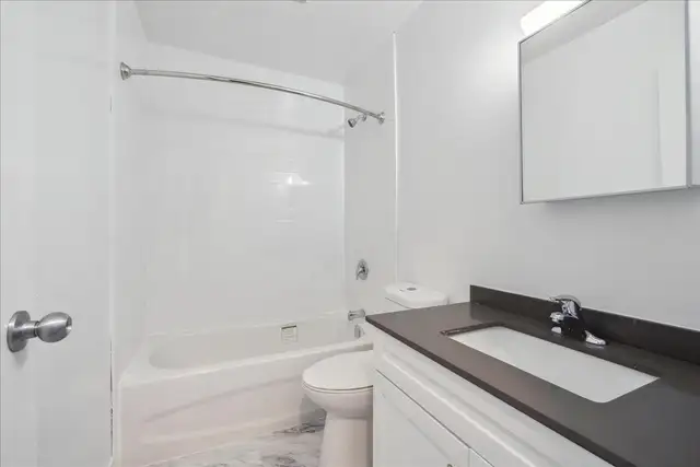 Pontiac Court Lowrise - 1 Bedroom available at 1202 Pontiac Cour - Photo 14