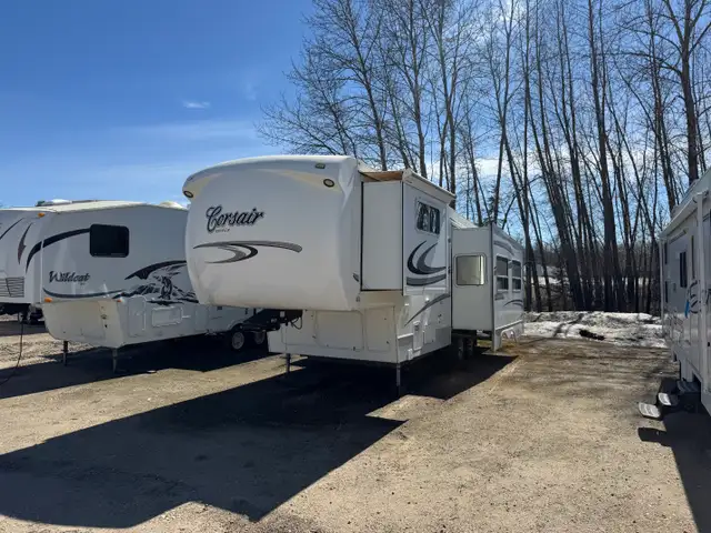 2008 CORSAIR Excella 30RLDS Fifth Wheel