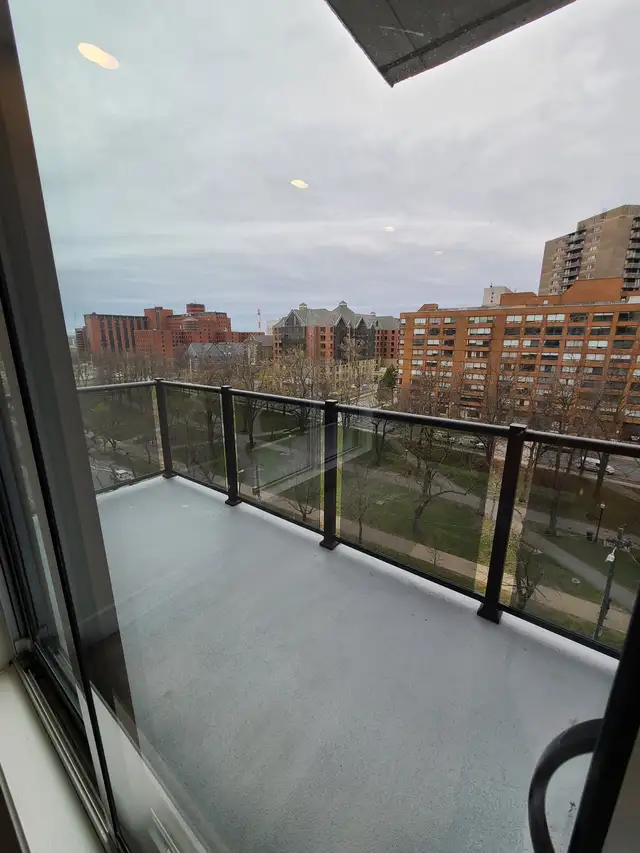 Luxury 2BR - Unit 902 - City Views - Sept 1st - Water/Heat Incl - Photo 21