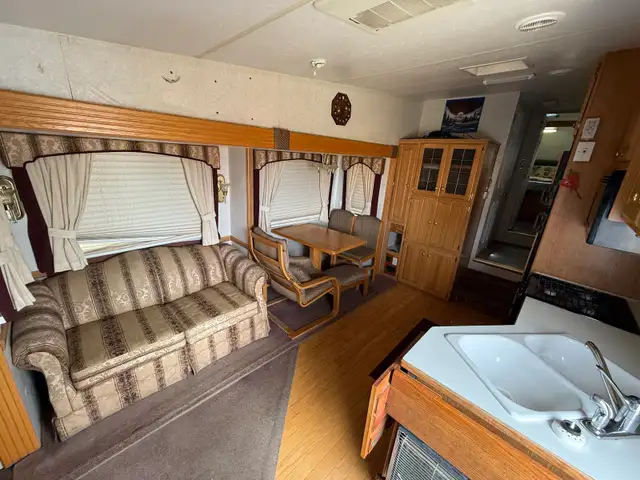 2000 Ford F-250 Diesel 2003 Glendale Fifth Wheel - Photo 10