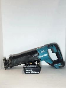 MAKITA 18V LXT Brushless Reciprocating Saw with 5 ah 18v battery