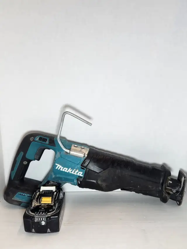 MAKITA 18V LXT Brushless Reciprocating Saw with 5 ah 18v battery - Photo 2