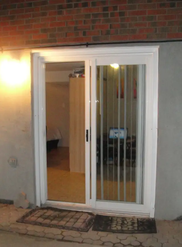 Furnished Walkout Studio – $1,400 All-Inclusive, 1 Occupant Only