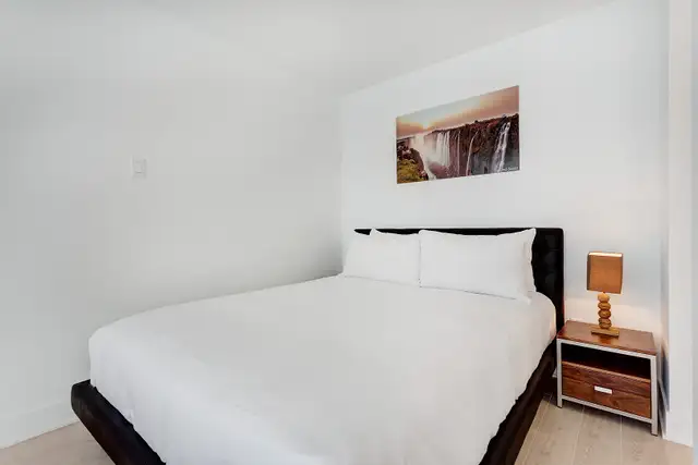 2.5-STUDIO à louer/for rent-Quartier des spectacles-Myriade