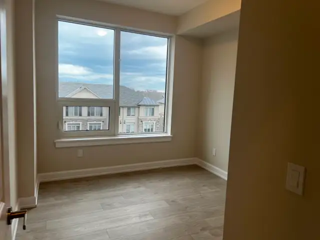 2 bedroom 1 washroom condo in Oakville for rent - Photo 10